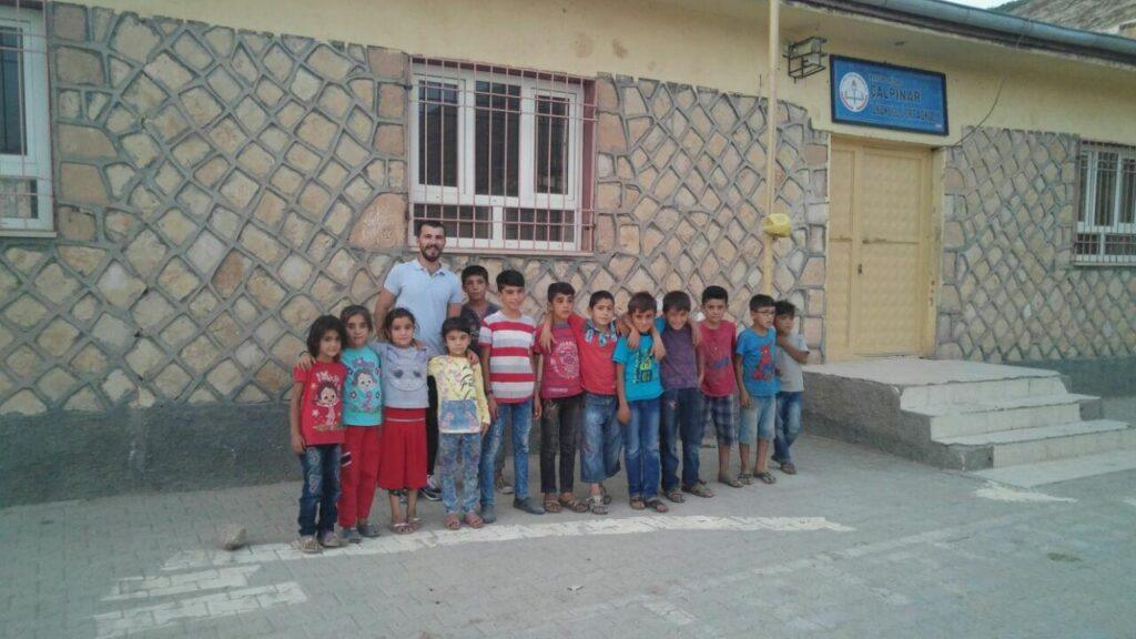 Eğitim Yılları ve Özel Eğitim Tutkusu